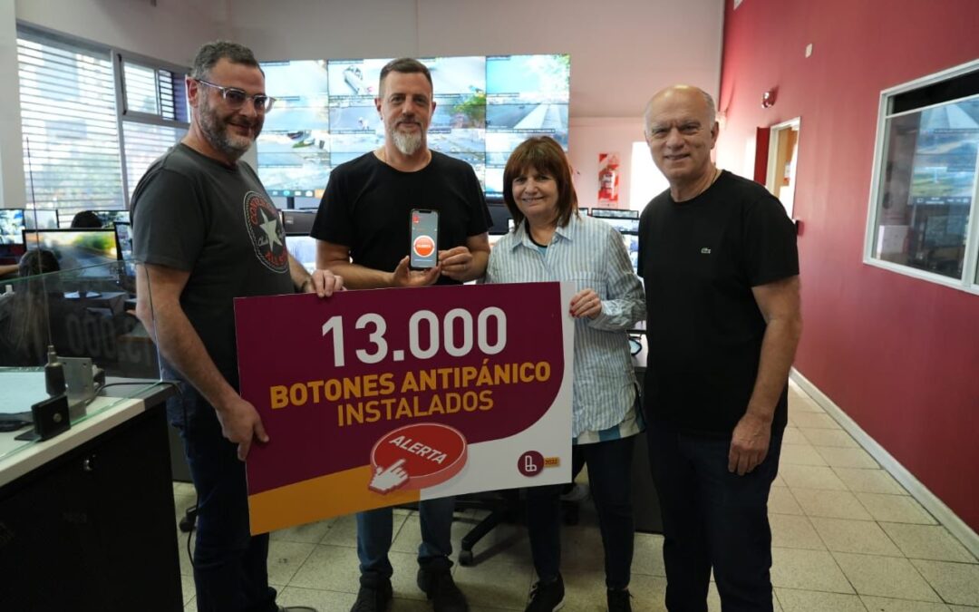 Con Bullrich, Grindetti presentó el botón antipánico 13 mil en Lanús: «Los intendentes estamos màs comprometidos con la seguridad que el gobierno provincial»