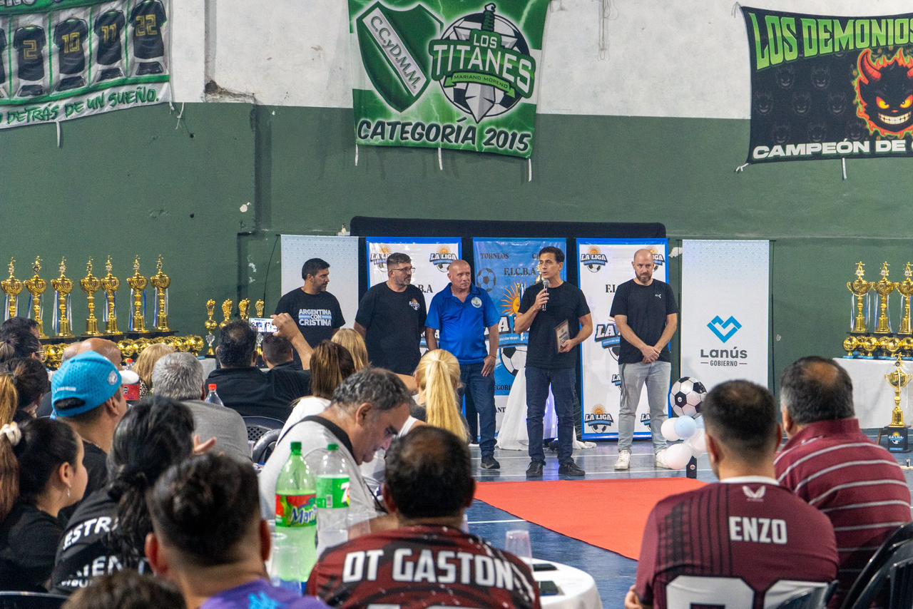 25-12-03Liga de la Federacin Infantil de Clubes de Barrio 2