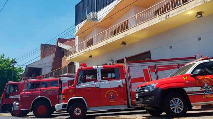 Bomberos Voluntarios de Bernal viajan a combatir el incendio forestal en Esquel
